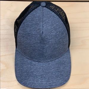 Lululemon commission hat (grey)